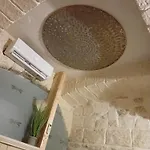 La Grotta *